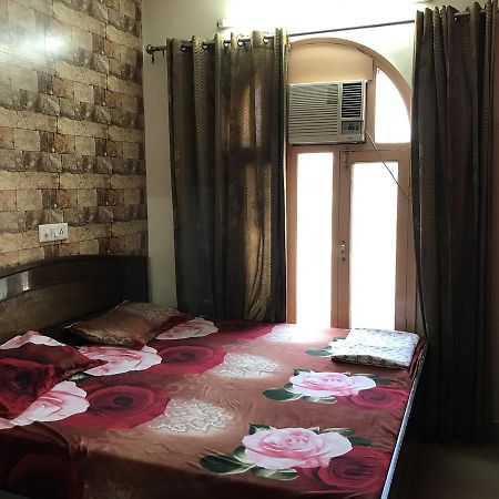 Hotel Prince Palace Patiala Ngoại thất bức ảnh
